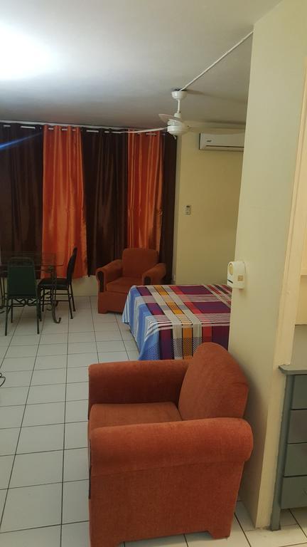 Comfortable Suite 1 Κίνγκστον Εξωτερικό φωτογραφία